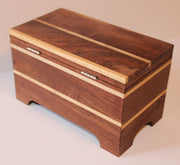 Jewelry Box with hinged Lid made from Walnut and Poplar