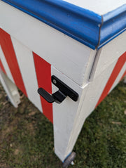 Cooler box all American with wheels bottle opener and towel hook